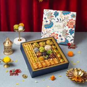 Regalia Gift Box With Indian Fusion Sweets