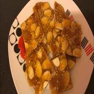 RAJBHOG ALMOND CHIKKI 