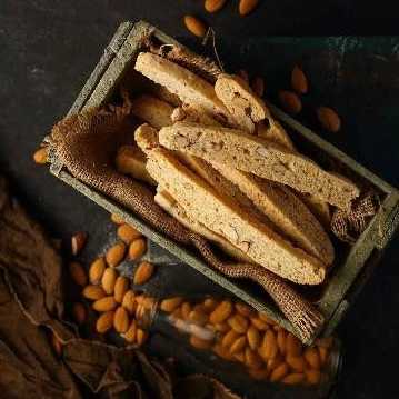 Almond House Special Connoisseur Celebration Box 