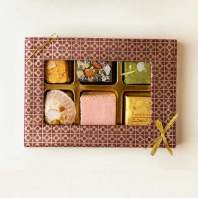 Sukhadias 6pc Fancy Sweet Box