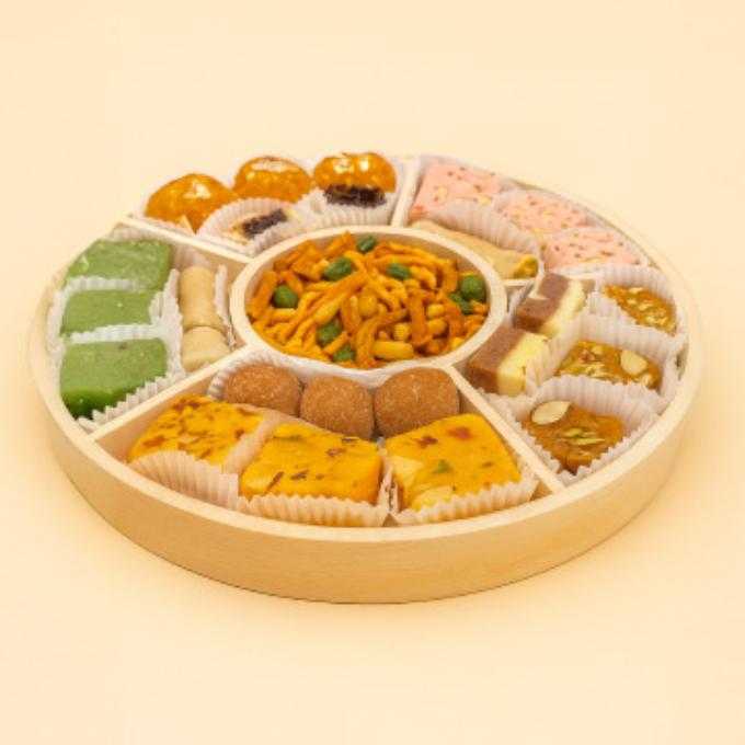 Wooden Gift Tray - Circular