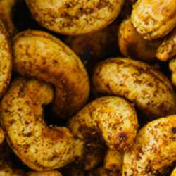 Black Pepper Cashews