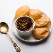 Chole Puri Chat