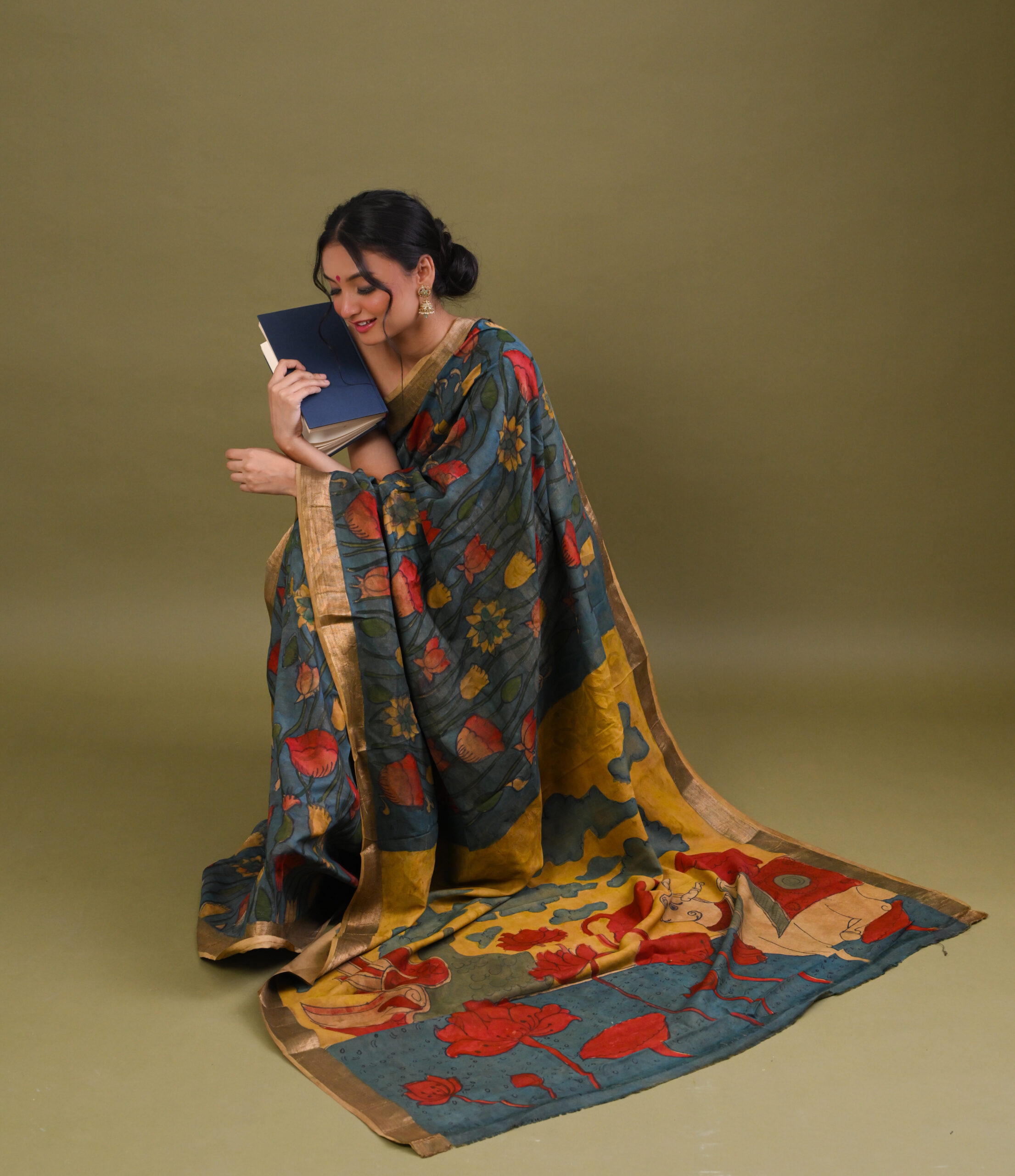 Kalamkari ki kala saree