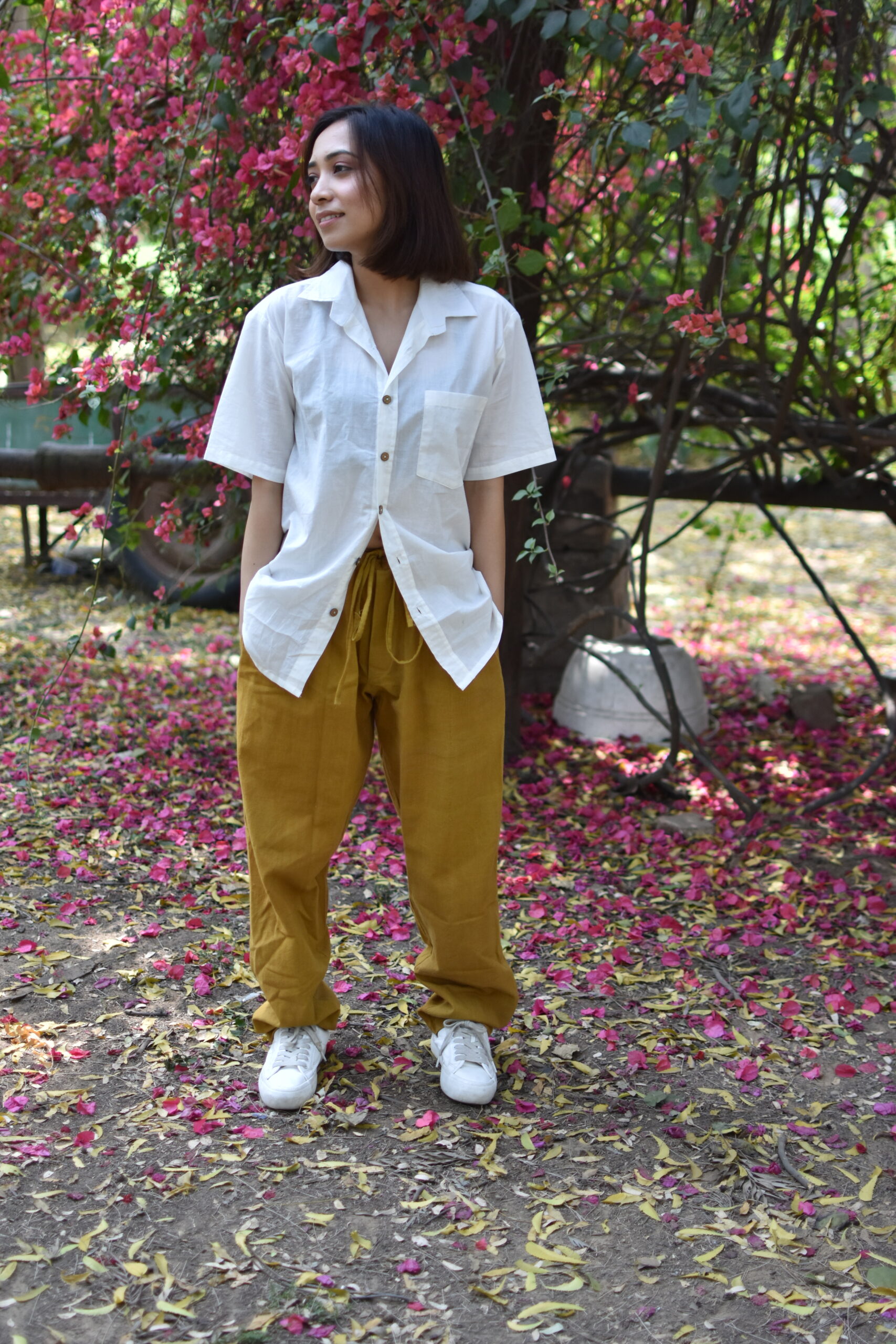 Ode to Khadi trousers Women Size L Color Black