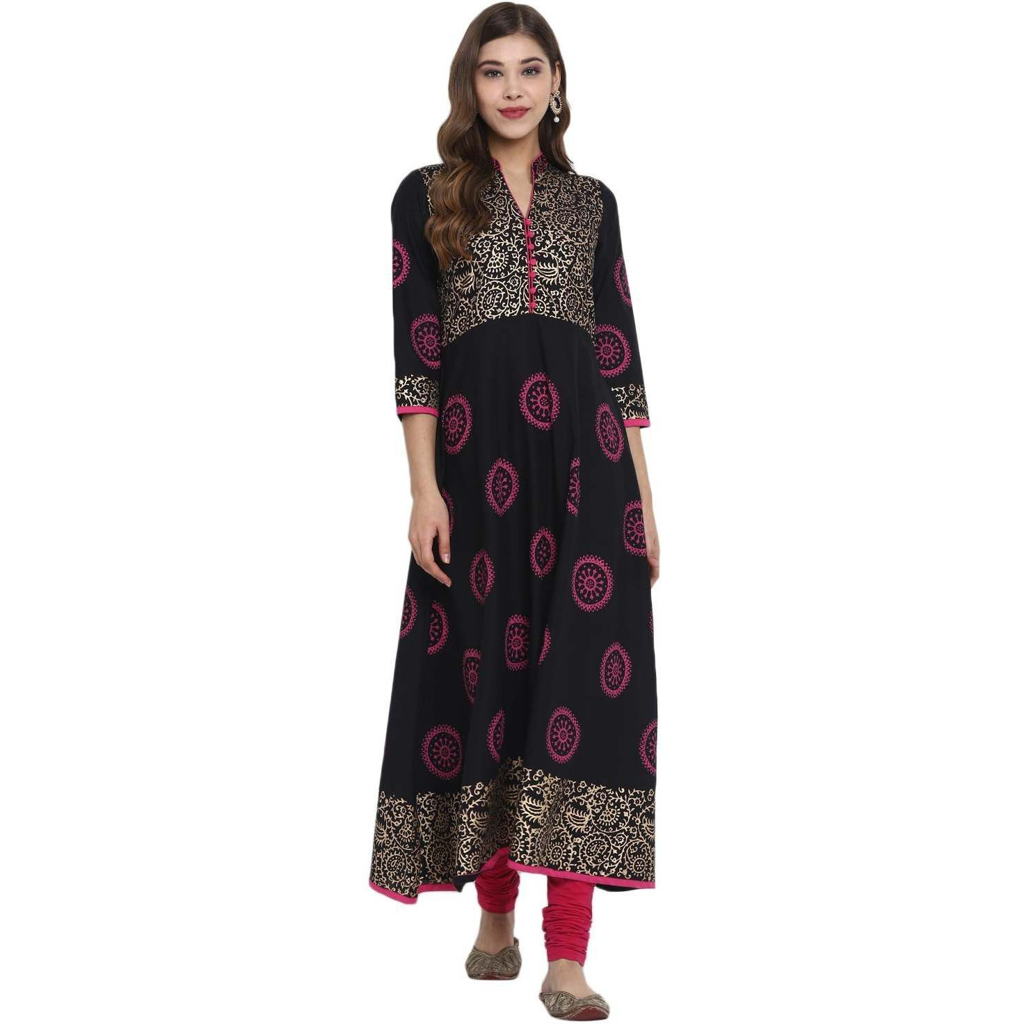 NOZ2TOZ Women Printed Anarkali Kurta Black