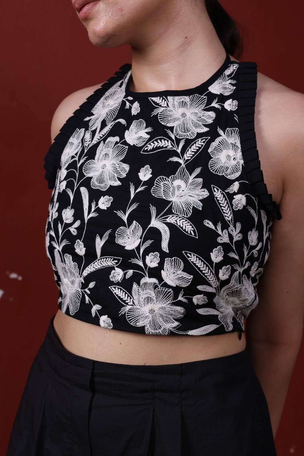 Black Cropped Top With Exquisite Floral Embroidery