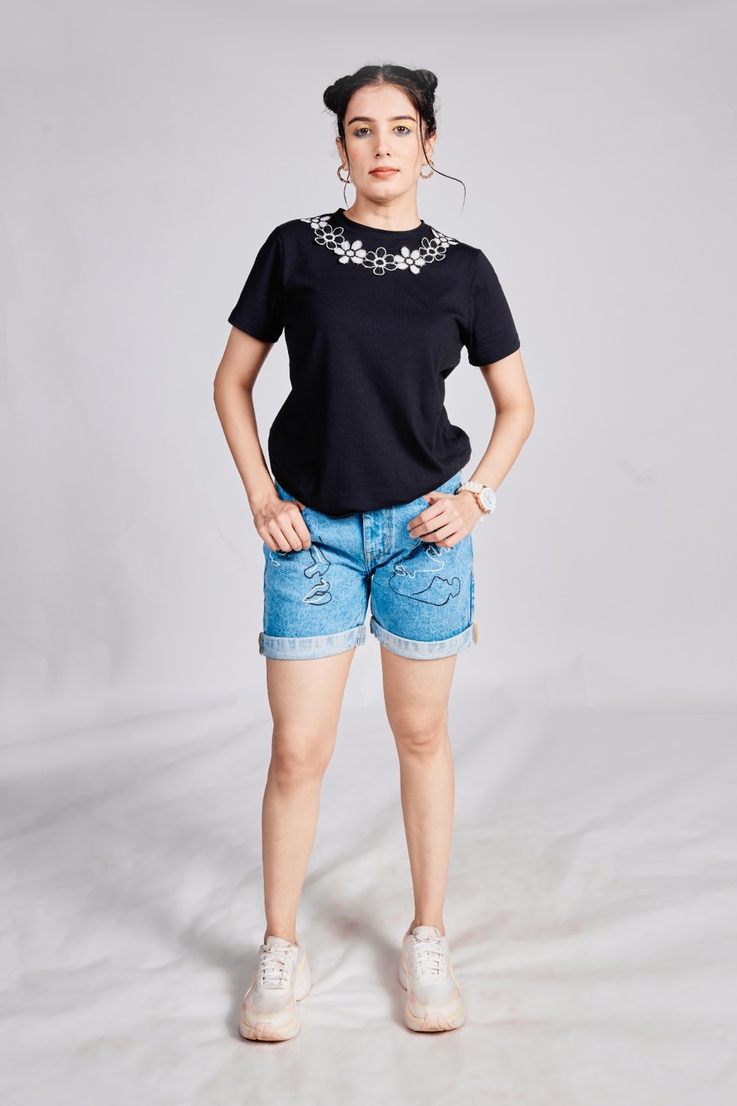 Intricated Floral design Tshirt BLACK color