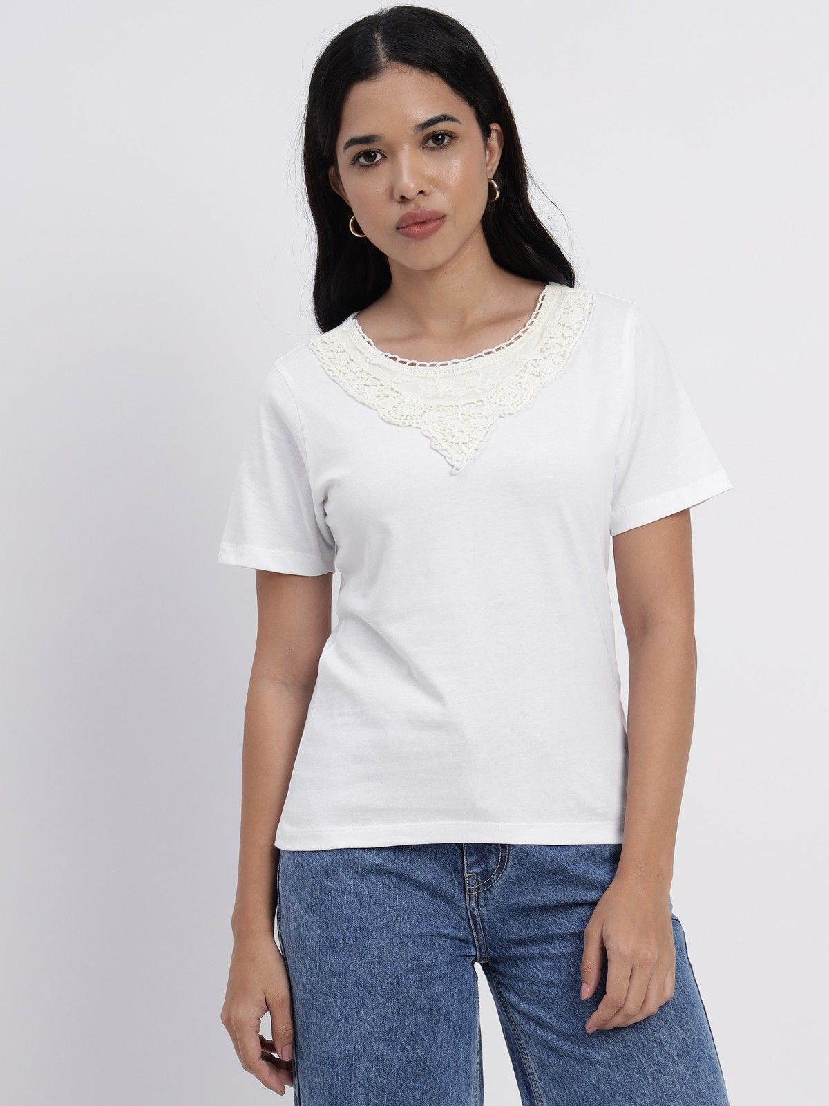 White lace t shirt in a stunningmonochromatic design