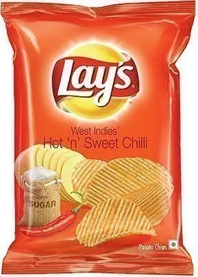 Lay's Hot 'n' Sweet Chilli Chips 52Gm