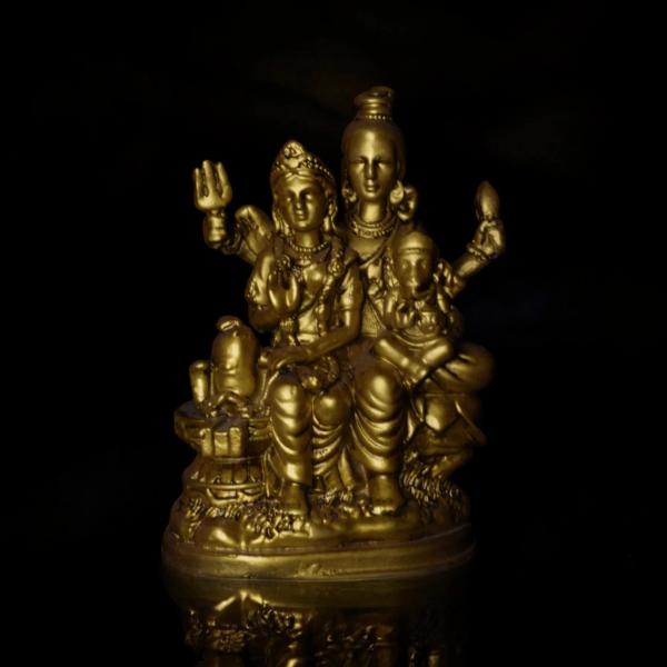 Shiva Praivar Murti  Divine Harmony and Sacred Bond