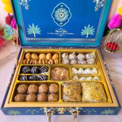Regal Love Feast Royal Delight Box