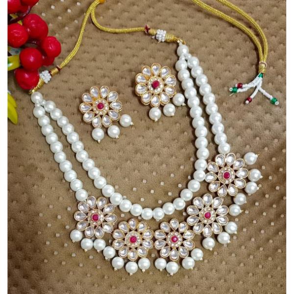 Prizetaa Alloy Gold plated White Jewelry Set Pack of 3 4