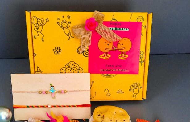 Raksha Bandhan Special Gift Hamper – Rakhi Comes Inside