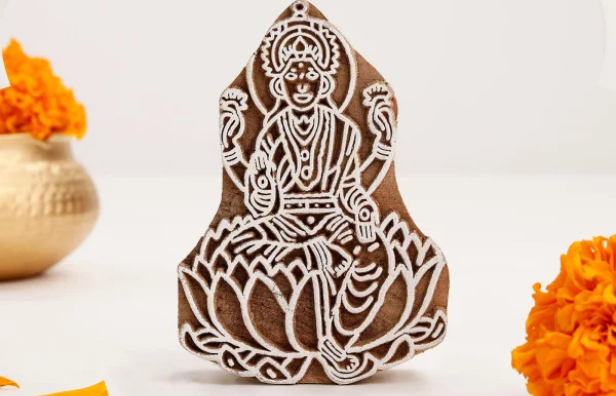 Diwali Special Exquisite Eco-Friendly Wooden Laxmi Ji Idol